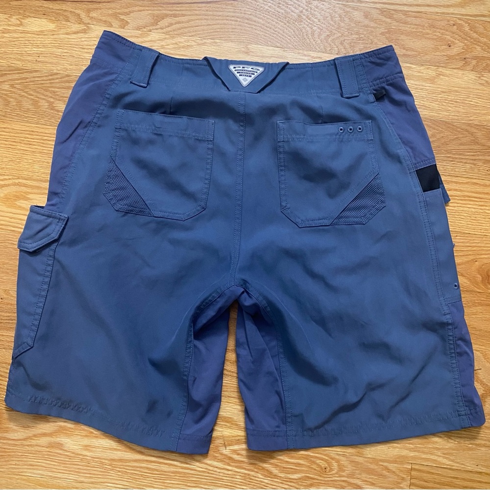 Columbia PFG omni shade fishing shorts cargo shorts blue 9 inch inseam 32 - Picture 7 of 11